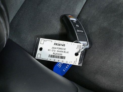 Certified 2024 Porsche 911 GT3 RWD image 33