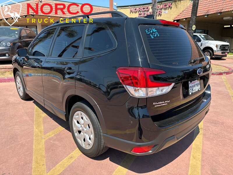 Used 2021 Subaru Forester AWD/4WD image 6