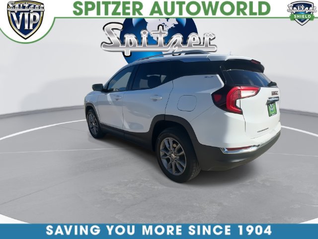 Used 2024 GMC Terrain SLT AWD/4WD image 7