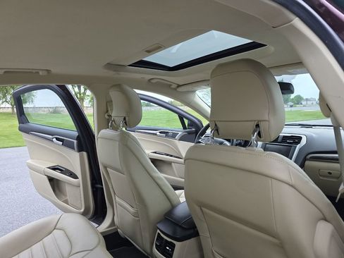 Used 2013 Ford Fusion SE FWD image 15