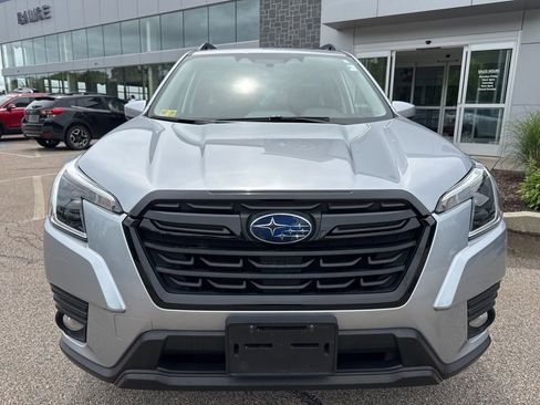 Used 2023 Subaru Forester Premium AWD/4WD image 6