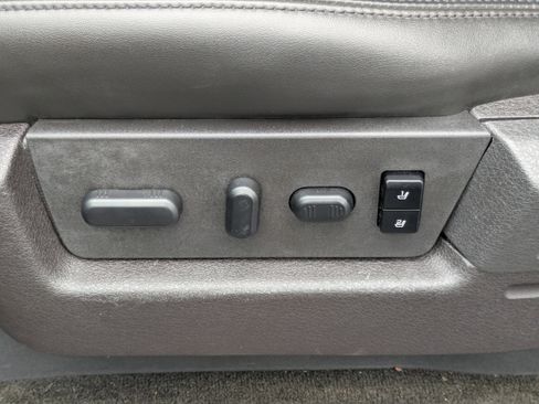 Used 2011 Ford F150 Raptor w/ Raptor Luxury Pkg image 18