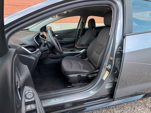 Used 2018 Chevrolet Volt LT FWD image 15