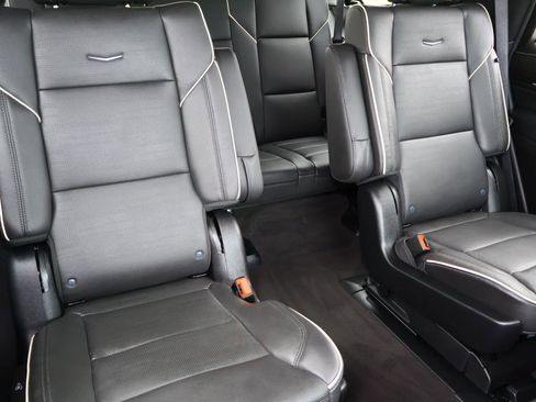 Used 2024 Cadillac Escalade Sport RWD image 26