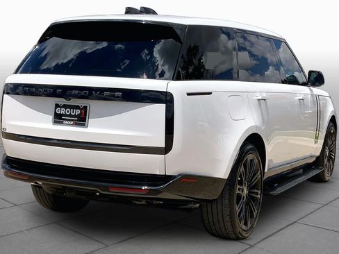 Used 2025 Land Rover Range Rover Long Wheelbase Autobiography AWD/4WD image 11