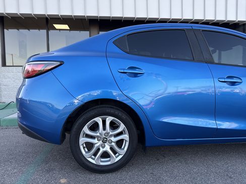 Used 2017 Toyota Yaris iA image 24