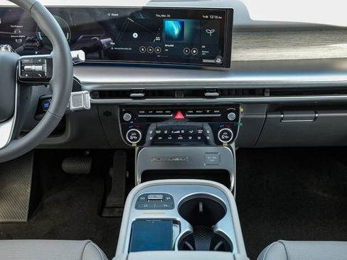 New 2026 Hyundai Ioniq 9 SEL w/ Tow & Go Package AWD/4WD image 16