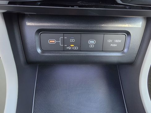 New 2026 Hyundai Tucson Limited image 23