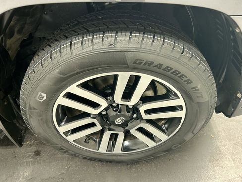 Used 2022 Toyota 4Runner Limited image 8