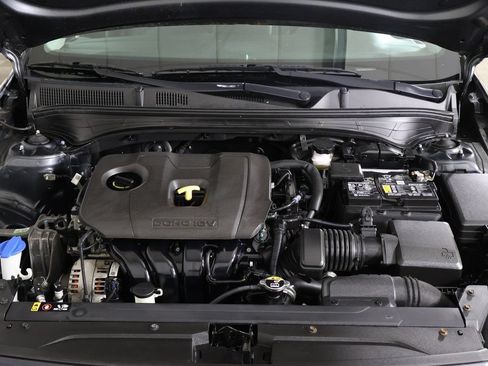 Used 2023 Kia Forte LXS w/ LXS Technology Package FWD image 19