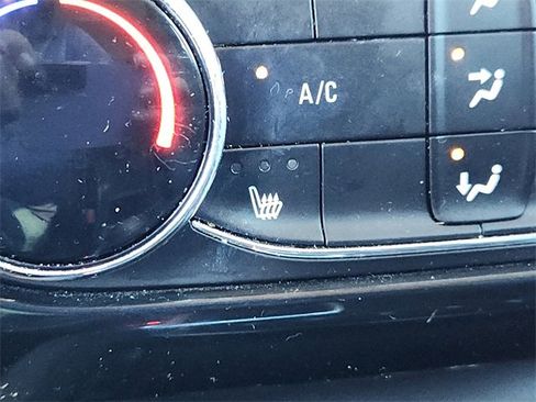 Used 2024 Chevrolet TrailBlazer LT w/ LT Cold Weather Package image 29