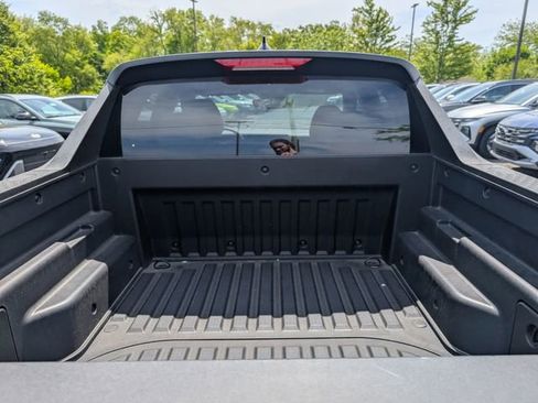 Certified 2025 Hyundai Santa Cruz SE AWD/4WD image 9