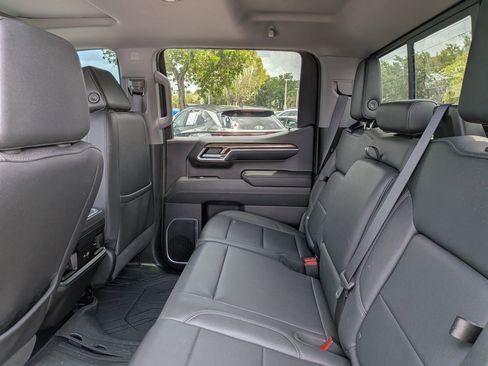 Used 2023 Chevrolet Silverado 1500 RST w/ Convenience Package II AWD/4WD image 14