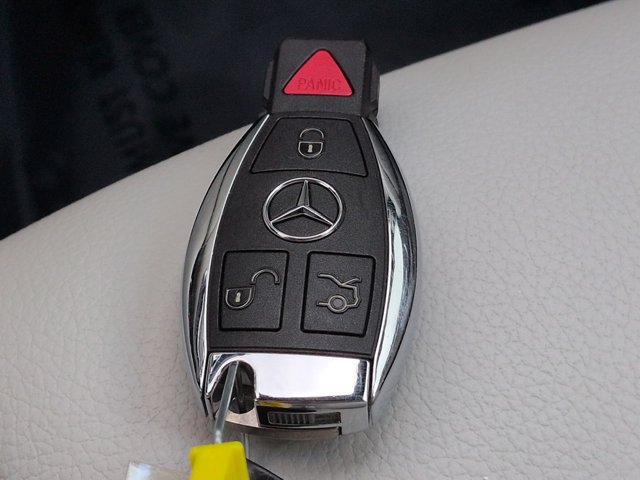 Used 2019 Mercedes-Benz GLA 250 4MATIC image 29