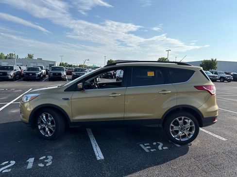 Used 2014 Ford Escape SE w/ Equipment Group 201A FWD image 6