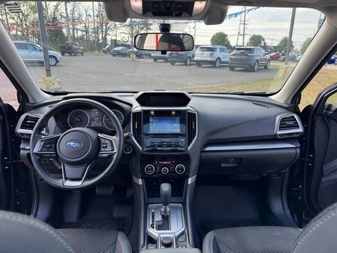 Used 2019 Subaru Forester Premium AWD/4WD image 19
