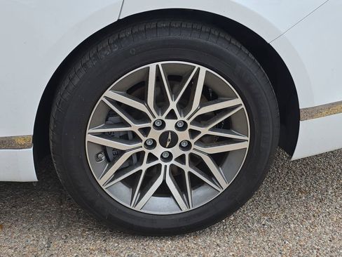 Used 2025 Genesis G80 2.5T AWD/4WD image 31