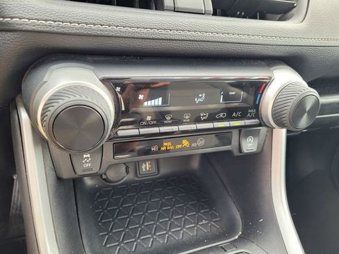 Used 2024 Toyota RAV4 LE image 16