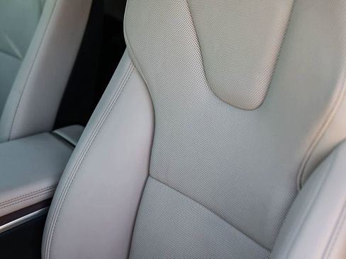 Used 2023 Tesla Model X AWD/4WD image 26