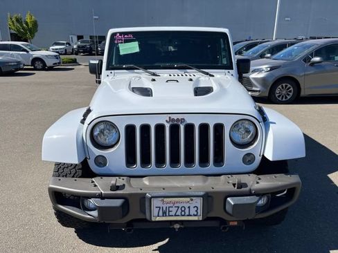 Used 2016 Jeep Wrangler Sahara AWD/4WD image 2