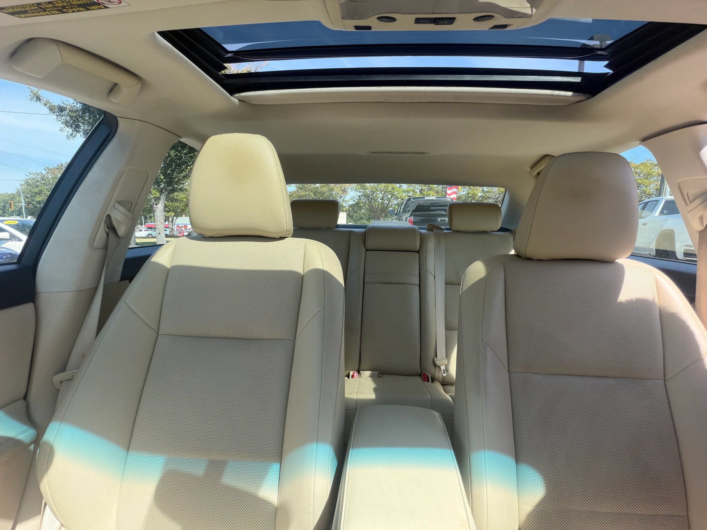 Used 2015 Lexus ES 350 w/ Premium Package FWD image 21