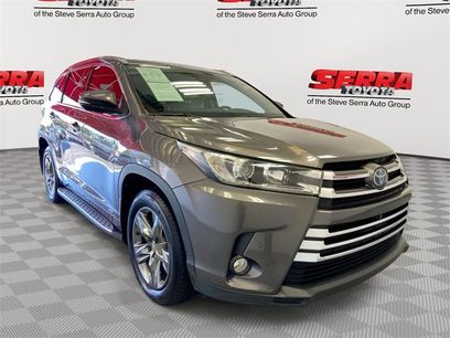 Used 2017 Toyota Highlander Limited
