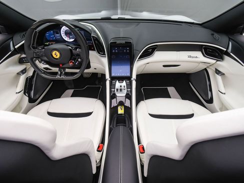 Used 2024 Ferrari Roma Spider image 13