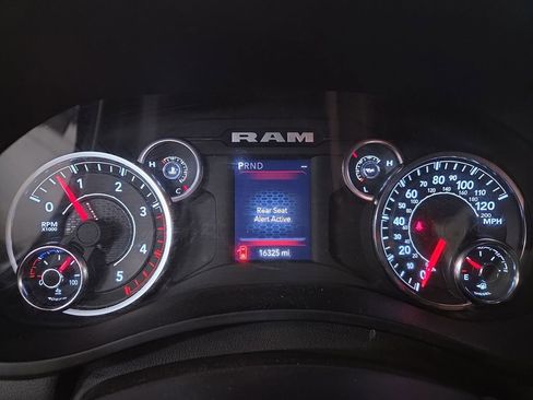 Certified 2024 RAM 3500 Tradesman w/ Chrome Appearance Group image 15