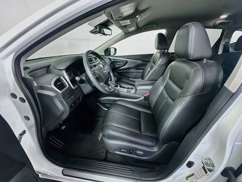 Used 2024 Nissan Murano SV FWD image 13