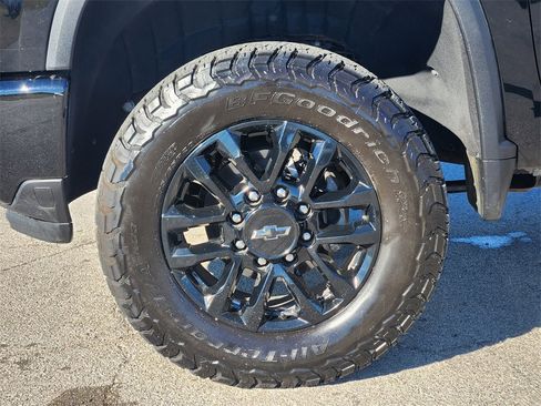 Used 2025 Chevrolet Silverado 2500 LT w/ Trail Boss Package image 10