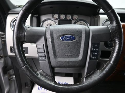 Used 2010 Ford F150 Lariat image 11