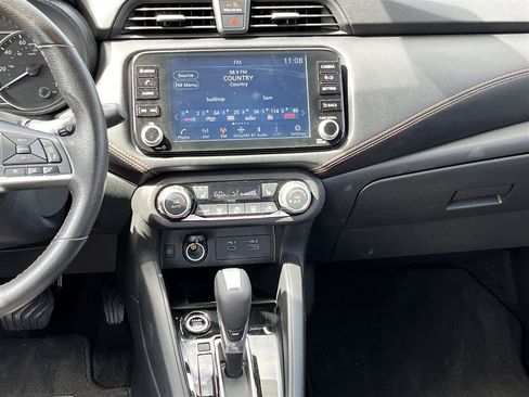 Used 2025 Nissan Versa SR FWD image 20