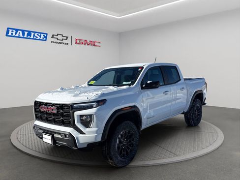 New 2026 GMC Canyon Elevation w/ Convenience Package image 2