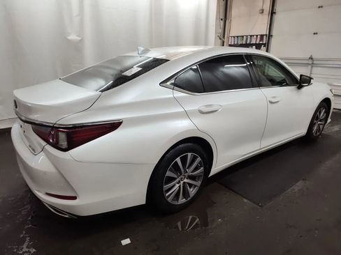 Used 2019 Lexus ES 350 F Sport image 3