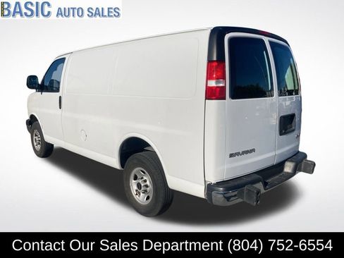 Used 2022 GMC Savana 2500 w/ Driver Convenience Package image 9