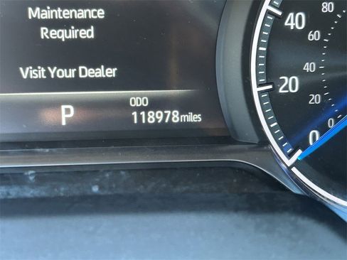 Used 2022 Toyota Venza Limited image 26