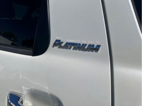 Used 2019 Toyota Sequoia Platinum image 11