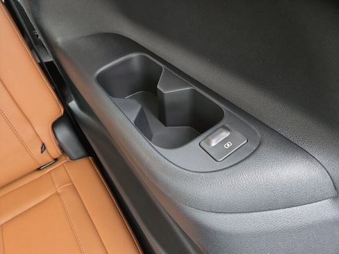 Used 2025 INFINITI QX60 Sensory image 41