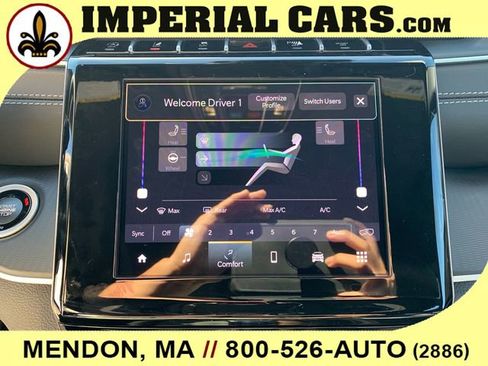 New 2025 Jeep Grand Cherokee Altitude image 23