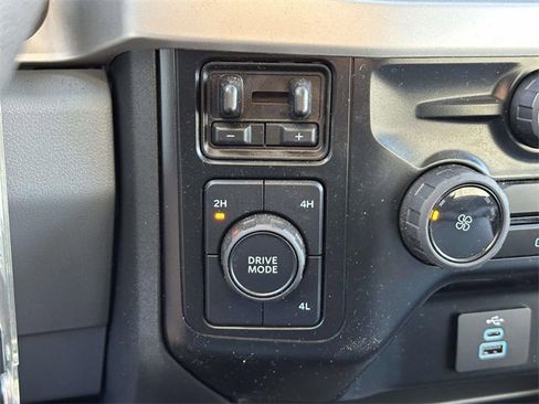 Used 2024 Ford F550 4x4 Regular Cab Super Duty image 12