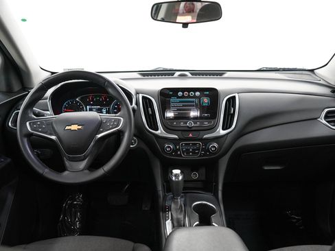 Used 2018 Chevrolet Equinox LT w/ Sun & Infotainment Package AWD/4WD image 16