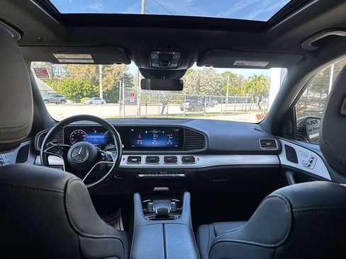 Used 2024 Mercedes-Benz GLE 450e 4MATIC image 34