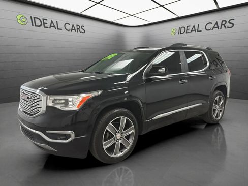 Used 2017 GMC Acadia Denali w/ Technology Package FWD image 1