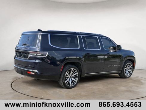 Used 2024 Jeep Grand Wagoneer L Series III AWD/4WD image 3
