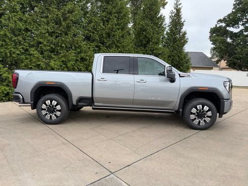 New 2026 GMC Sierra 3500 Denali w/ Denali Reserve Package AWD/4WD image 32