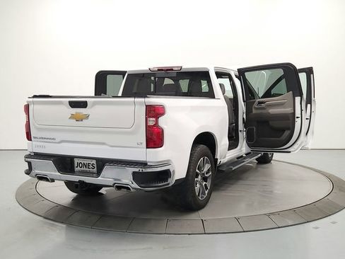 Used 2025 Chevrolet Silverado 1500 LT AWD/4WD image 15