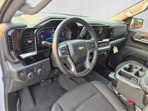 Used 2024 Chevrolet Silverado 1500 LT RWD image 10