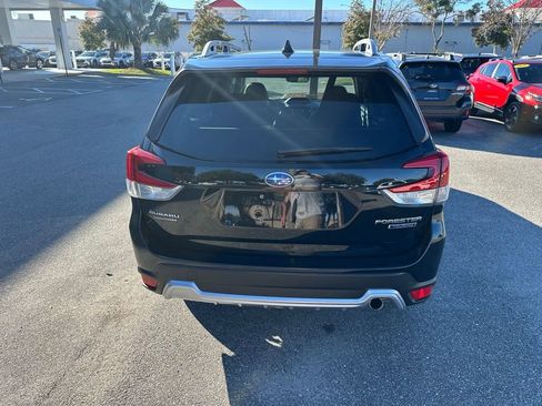 Used 2023 Subaru Forester Touring image 6