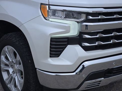 Used 2022 Chevrolet Silverado 1500 LTZ w/ LTZ Premium Texas Edition AWD/4WD image 9