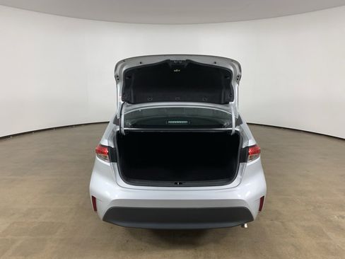 Used 2024 Toyota Corolla LE image 12